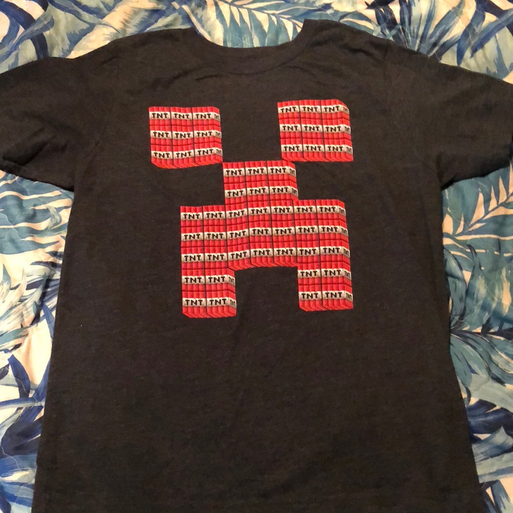 *2for$15*OFFICIAL MINECRAFT MINE CHEST T-SHIRT YL